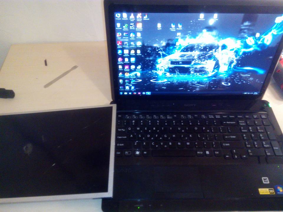 Service Sony Vaio - Αντικατάσταση οθόνης LED-LCD